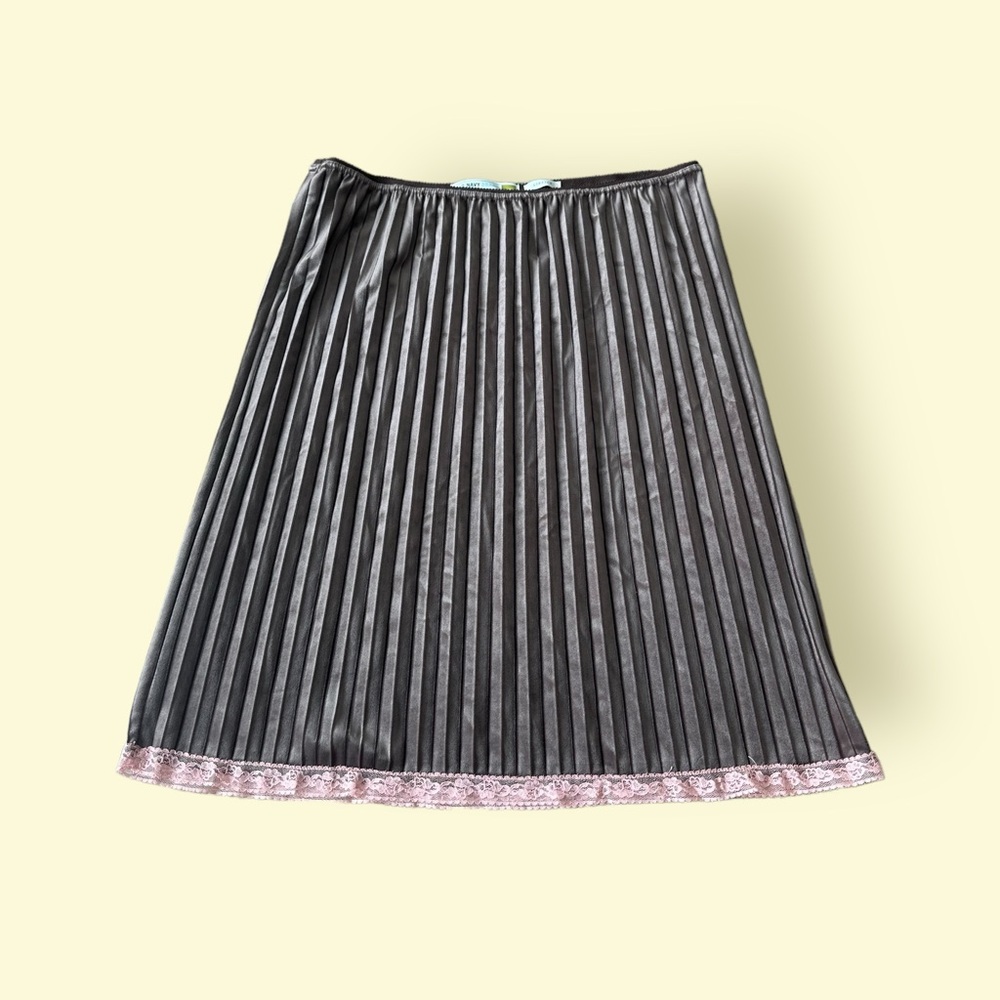 2005 Old Navy Brown Velvet Lace Trim Low Waist Pleated Skirt With Stretch Size M